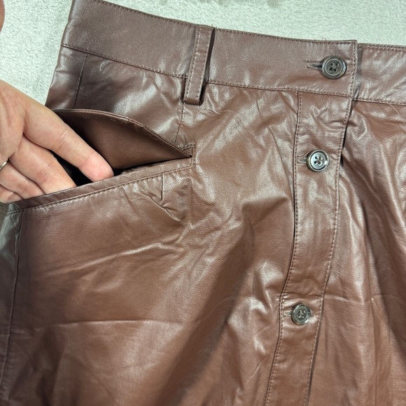 NWT Banana Republic Factory Vegan Faux Leather Brown A Line Button Midi Skirt 2 - Picture 7 of 16